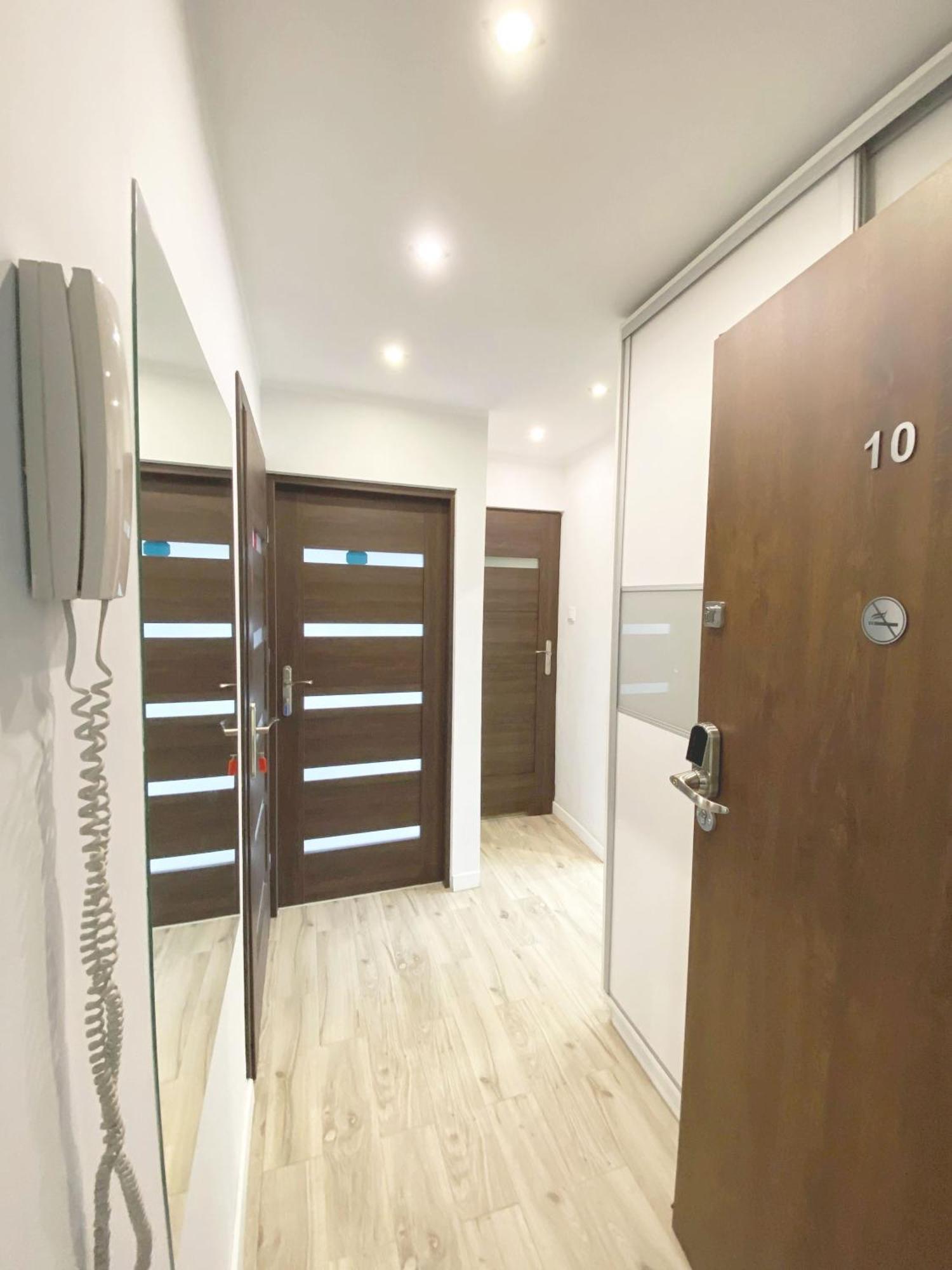 ורוצלב 3Rooms-Balcony-Pkp - Deerrest Apart מראה חיצוני תמונה